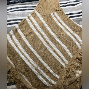 Rave woman’s shawl